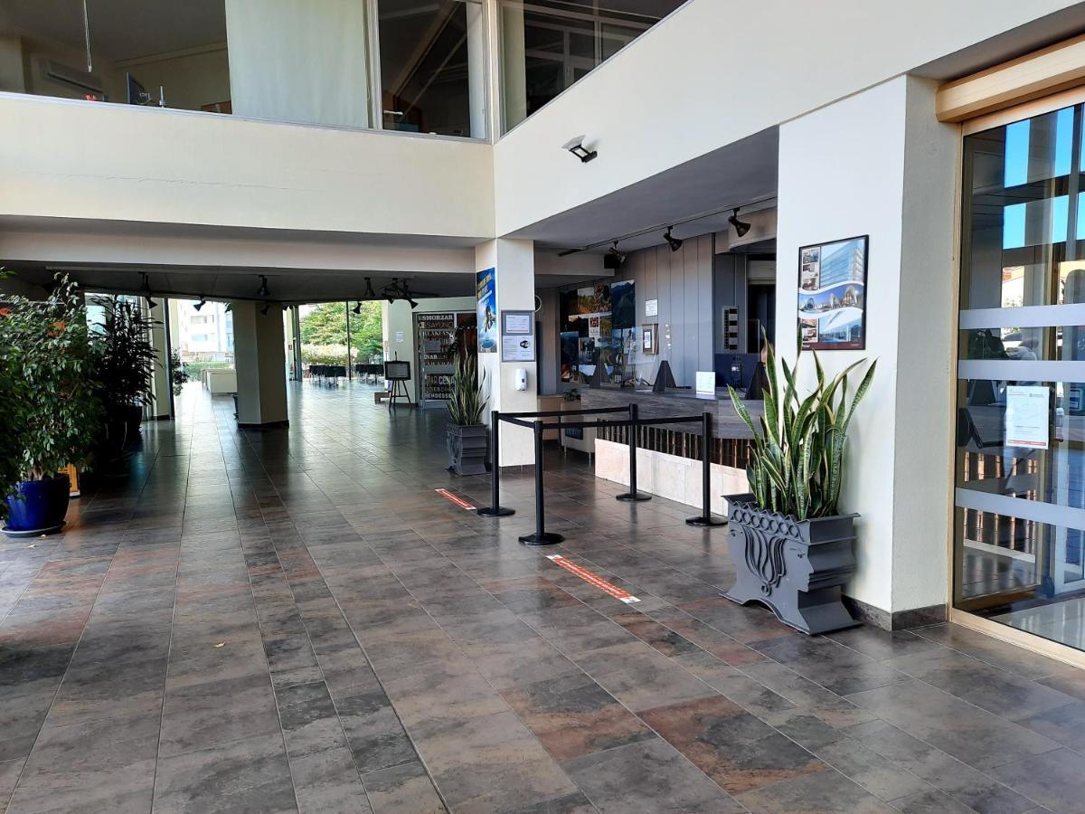 Xon'S Platja Ha Hotel Empuriabrava Exterior photo