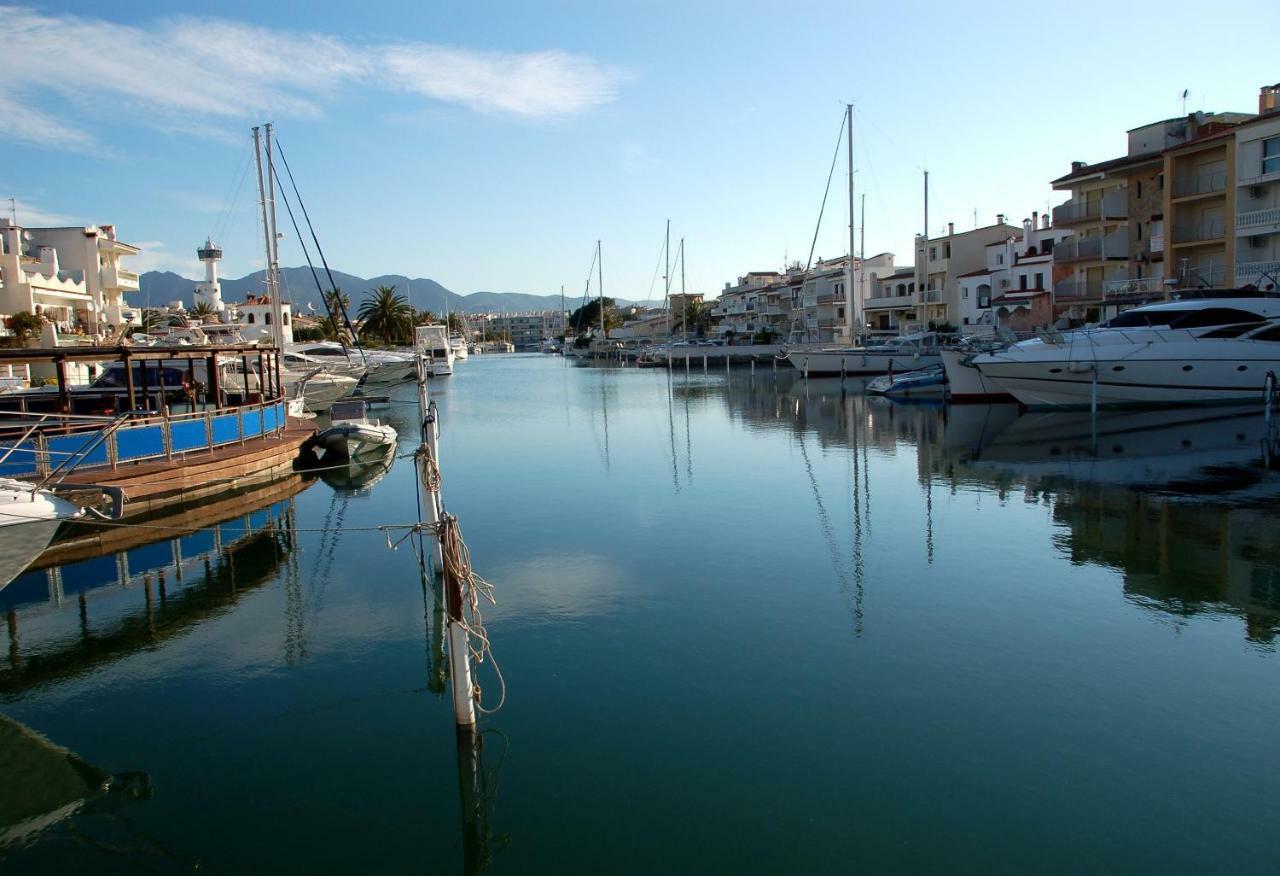 Xon'S Platja Ha Hotel Empuriabrava Exterior photo